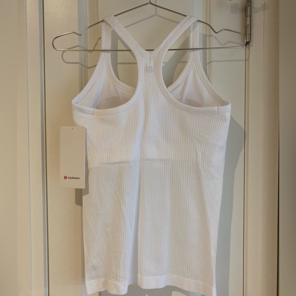 Lululemon Ebb to Street - Picture 2 of 3